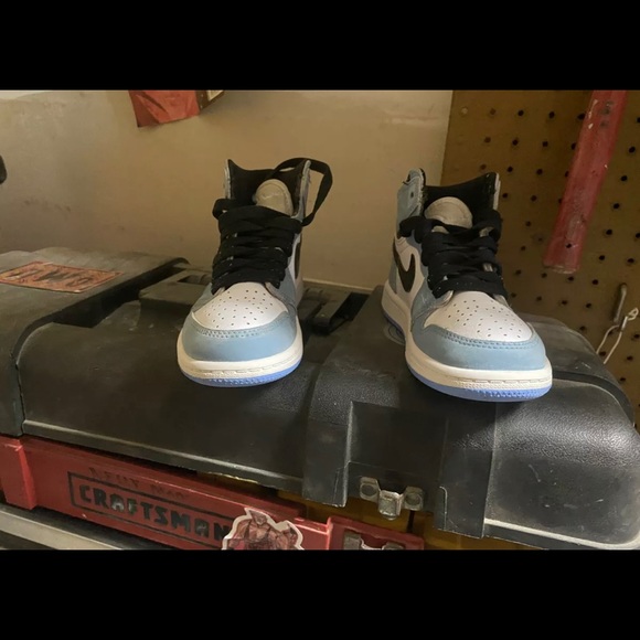 Air Jordan’s 1 university blue i am willing to negotiate - Picture 2 of 14